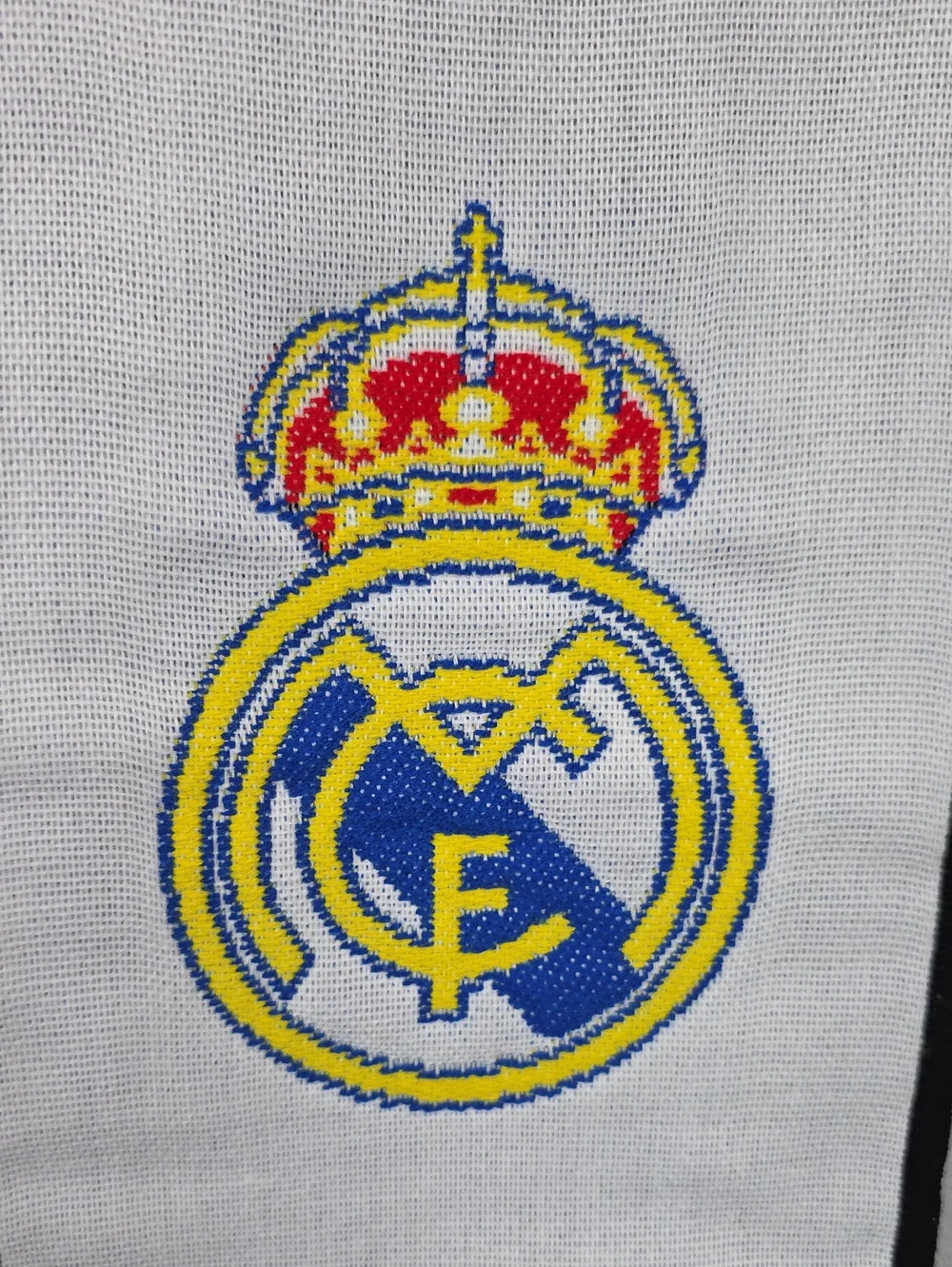 Real Madrid 'Madridista' Fan Scarf - White with Black Trim 60 Inches (M73)